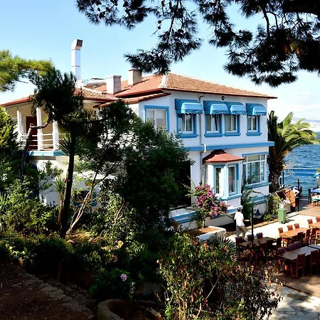 Pyrgos Hotel Burgazada