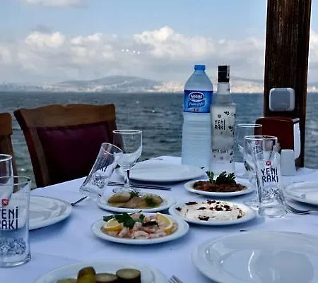 Pyrgos Hotell Burgazada