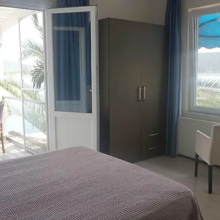 Hotel Pyrgos Burgazada