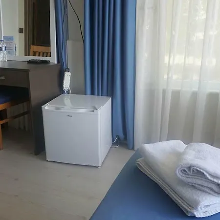 Pyrgos Hotell